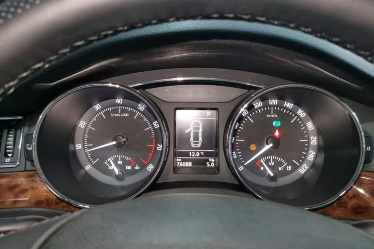 Used Skoda Superb 2012 1.8TSI Automatic Elegant Edition Instrument Cluster