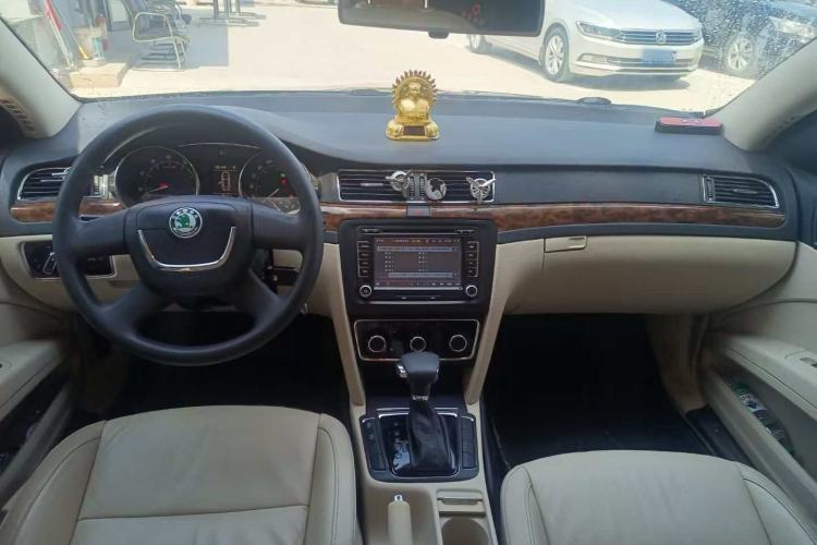 Used Skoda Superb 2012 1.8TSI Automatic Elegant Edition Interior 1