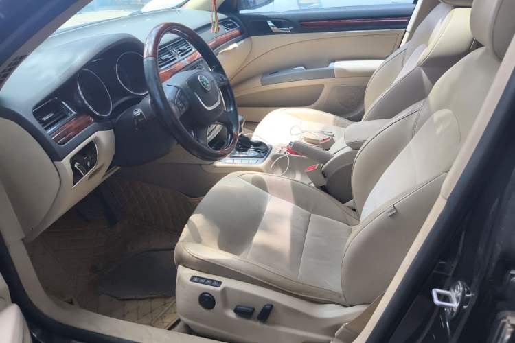 Used Skoda Superb 2012 2.0 TSI Automatic Luxury Edition Left Front Seat