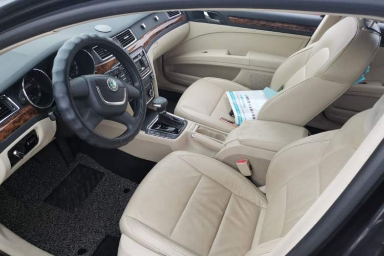 Used Skoda Superb 2012 1.8TSI Automatic Elegant Edition Left Front Seat