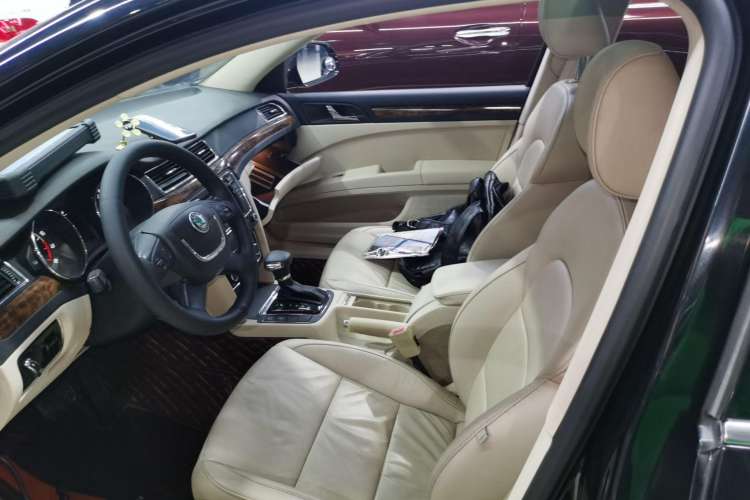 Used Skoda Superb 2012 1.8TSI Automatic Elegant Edition Left Front Seat