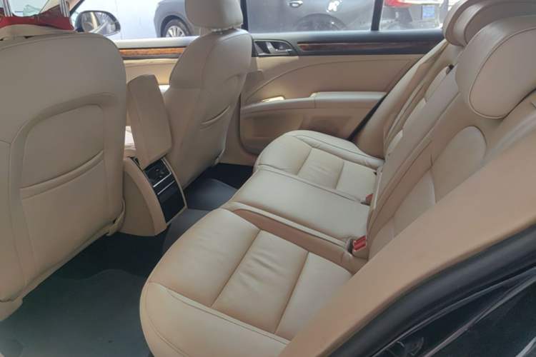 Used Skoda Superb 2012 1.8TSI Automatic Elegant Edition Left Rear Seat