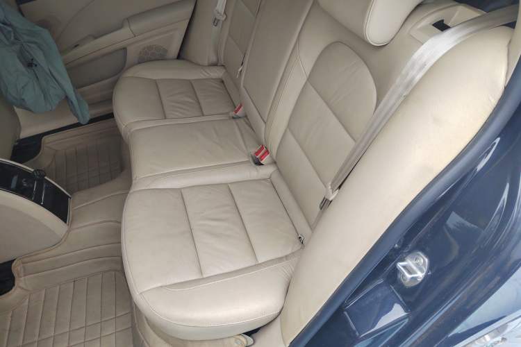 Used Skoda Superb 2012 1.8TSI Manual Elegant Edition Left Rear Seat