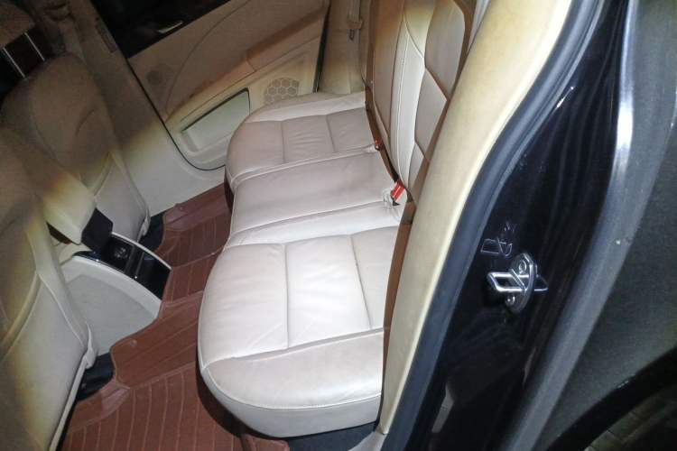 Used Skoda Superb 2012 1.8TSI Automatic Elegant Edition Left Rear Seat