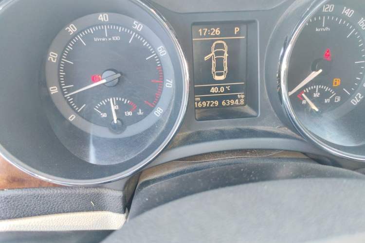 Used Skoda Superb 2012 1.8TSI Automatic Elegant Edition Odometer Close Up