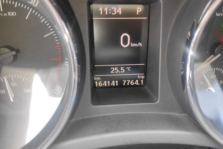 Used Skoda Superb 2012 1.8TSI Automatic Prestige Edition Odometer Close Up