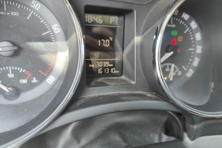 Used Skoda Superb 2012 1.8TSI Automatic Elegant Edition Odometer Close Up