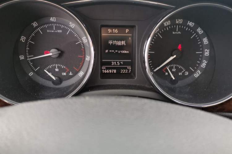 Used Skoda Superb 2012 1.8TSI Automatic Elegant Edition Odometer Close Up