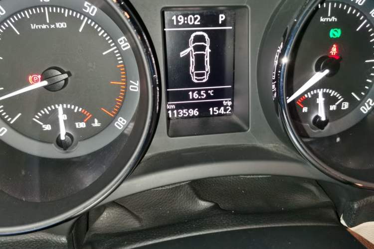 Used Skoda Superb 2012 1.8TSI Automatic Elegant Edition Odometer Close Up