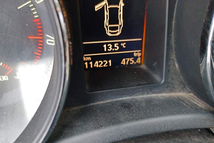 Used Skoda Superb 2012 1.8TSI Automatic Prestige Edition Odometer Close Up