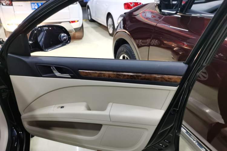 Used Skoda Superb 2012 1.8TSI Automatic Elegant Edition Right Front Door Interior