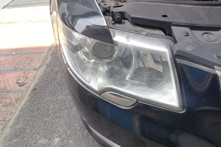 Used Skoda Superb 2012 1.8TSI Automatic Elegant Edition Right Front Headlight