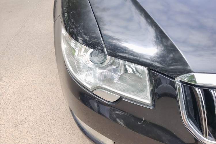 Used Skoda Superb 2012 1.8TSI Manual Elegant Edition Right Front Headlight