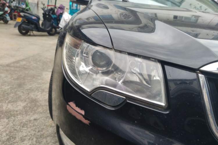 Used Skoda Superb 2012 1.8TSI Manual Elegant Edition Right Front Headlight