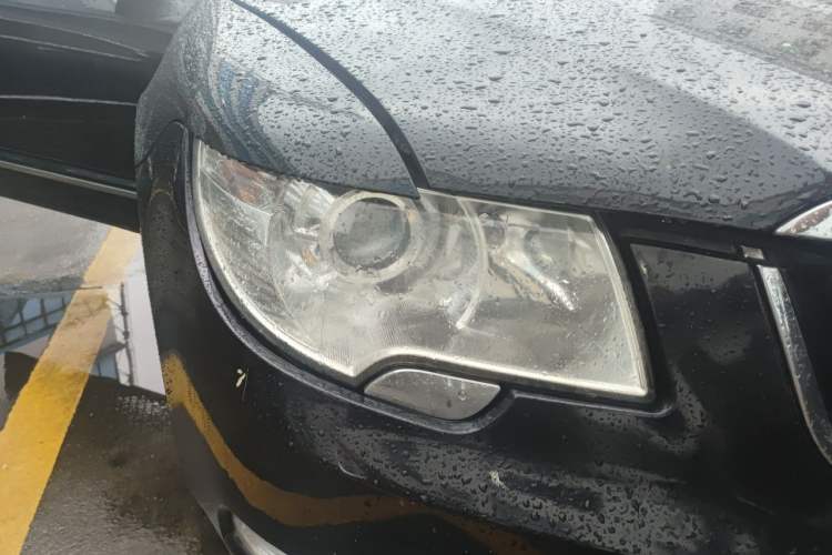 Used Skoda Superb 2012 1.8TSI Automatic Elegant Edition Right Front Headlight