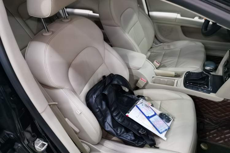 Used Skoda Superb 2012 1.8TSI Automatic Elegant Edition Right Front Seat