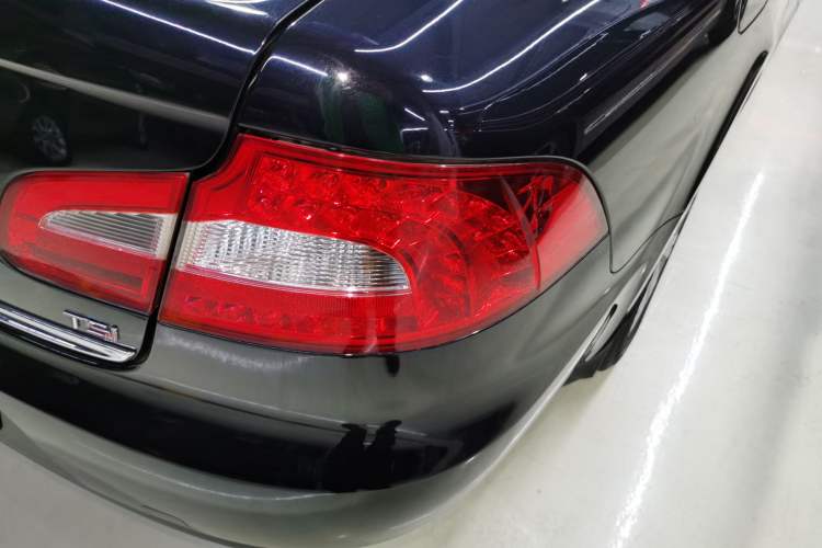 Used Skoda Superb 2012 1.8TSI Automatic Elegant Edition Right Rear Taillight