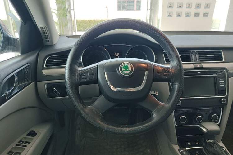 Used Skoda Superb 2012 1.8TSI Automatic Elegant Edition Steering Wheel