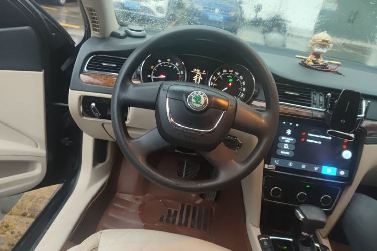 Used Skoda Superb 2012 1.8TSI Automatic Elegant Edition Steering Wheel