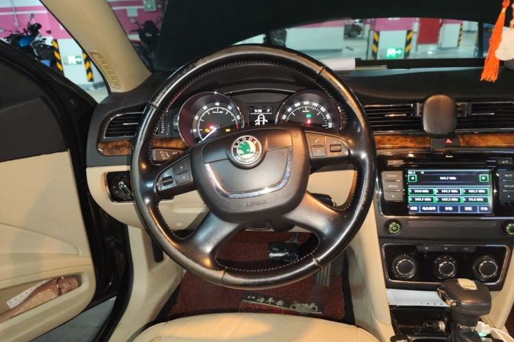 Used Skoda Superb 2012 1.4TSI DSG Elegant Edition Steering Wheel