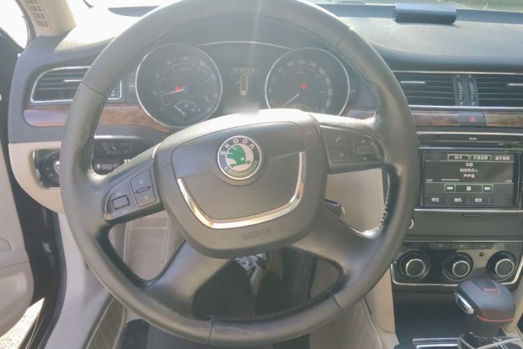 Used Skoda Superb 2012 1.4TSI DSG Elegant Edition Steering Wheel