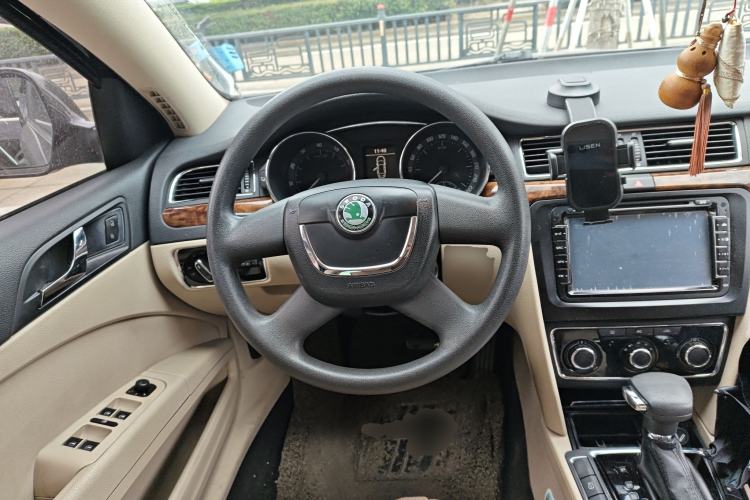 Used Skoda Superb 2012 1.8TSI Automatic Elegant Edition Steering Wheel