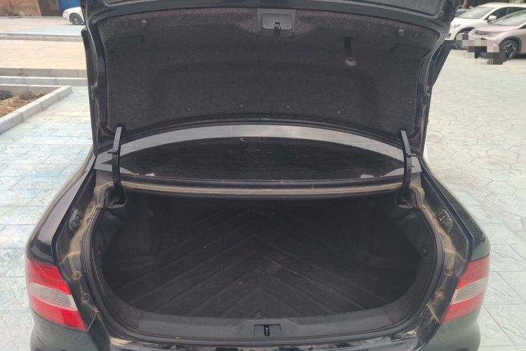 Used Skoda Superb 2012 1.8TSI Manual Elegant Edition Trunk