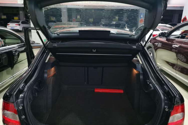 Used Skoda Superb 2012 1.8TSI Automatic Elegant Edition Trunk