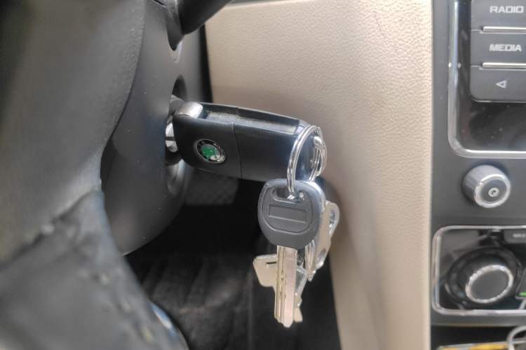 Used Skoda Superb 2012 1.8TSI Automatic Prestige Edition Vehicle Key