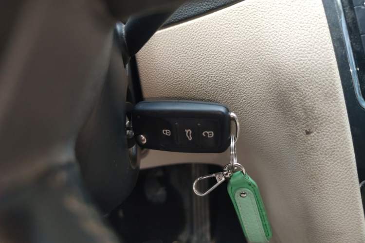 Used Skoda Superb 2012 1.8TSI Manual Elegant Edition Vehicle Key