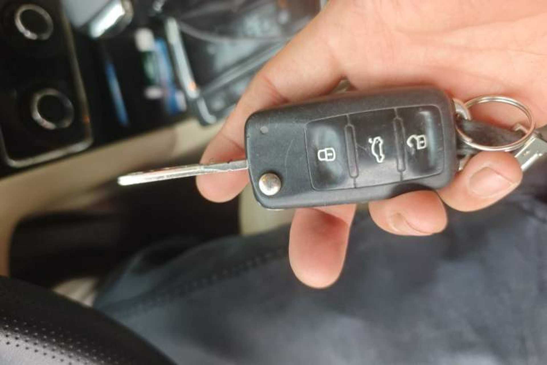 Used Skoda Superb 2012 2.0 TSI Automatic Elegant Edition Vehicle Key