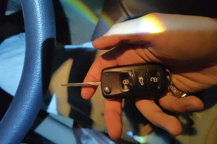 Used Skoda Superb 2012 1.8TSI Automatic Elegant Edition Vehicle Key