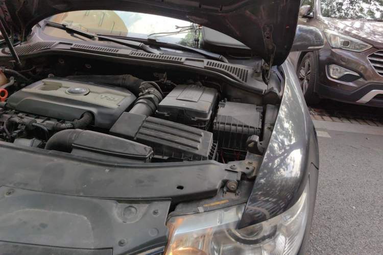 Used Skoda Superb 2012 1.8TSI Automatic Prestige Edition Engine Bay Left