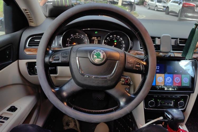 Used Skoda Superb 2012 1.8TSI Automatic Prestige Edition Steering Wheel