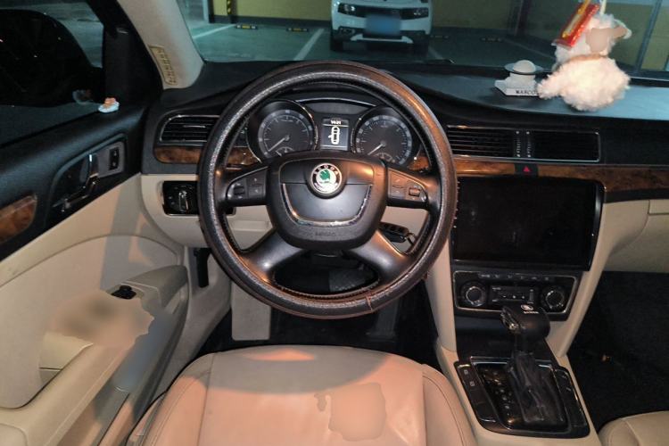 Used Skoda Superb 2012 1.8TSI Automatic Prestige Edition Steering Wheel