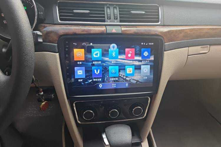 Used Skoda Superb 2012 1.8TSI Automatic Elegant Edition Audio And AC Panel