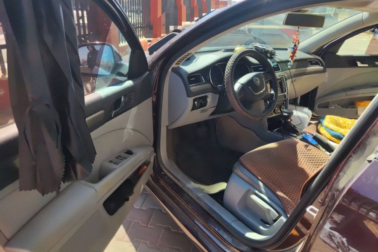 Used Skoda Superb 2012 1.8TSI Automatic Elegant Edition Driver Seat