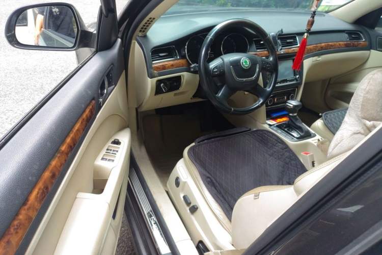 Used Skoda Superb 2012 1.8TSI Automatic Prestige Edition Driver Seat