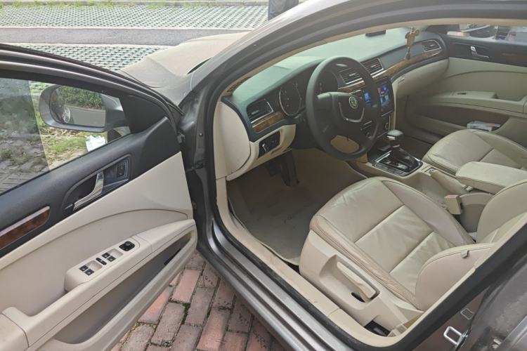 Used Skoda Superb 2012 1.8TSI Automatic Elegant Edition Driver Seat