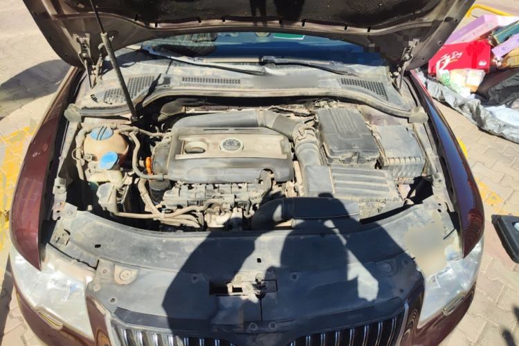 Used Skoda Superb 2012 1.8TSI Automatic Elegant Edition Engine Bay