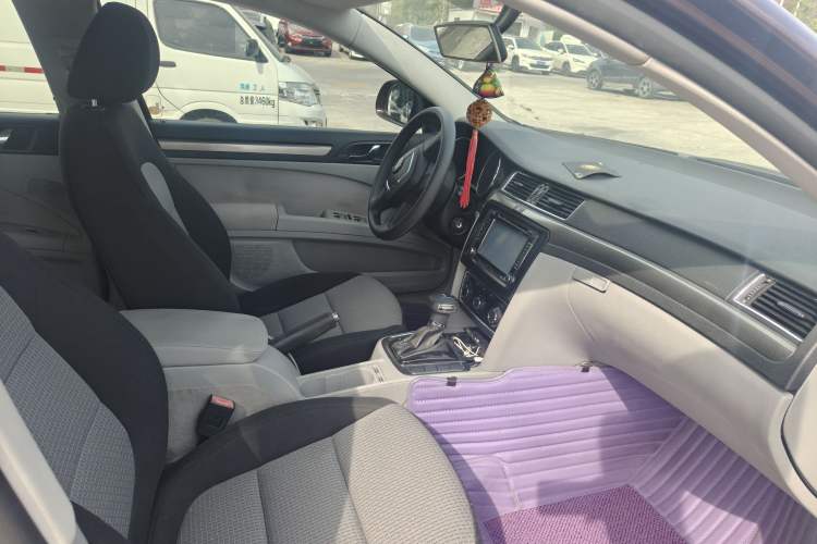 Used Skoda Superb 2012 1.4TSI DSG Zhiya Edition Interior 2