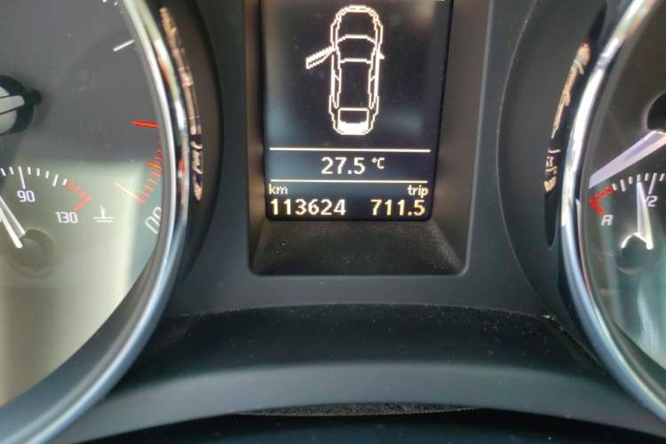 Used Skoda Superb 2012 1.8TSI Automatic Prestige Edition Odometer Close Up