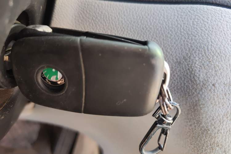 Used Skoda Superb 2012 1.8TSI Automatic Elegant Edition Vehicle Key