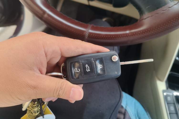 Used Skoda Superb 2012 1.8TSI Automatic Prestige Edition Vehicle Key
