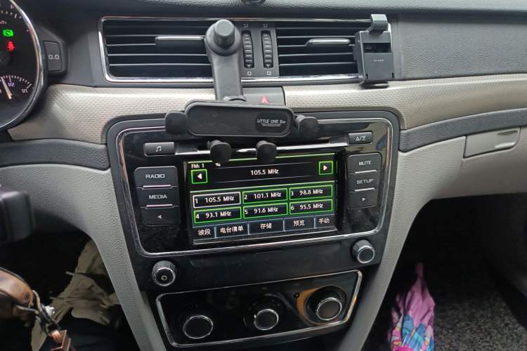 Used Skoda Superb 2012 1.8TSI Automatic Elegant Edition Audio And AC Panel