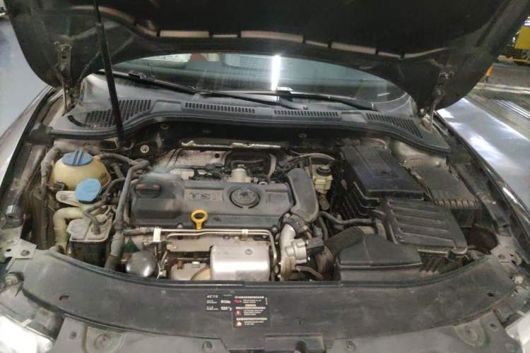 Used Skoda Superb 2012 1.4TSI DSG Elegant Edition Engine Bay