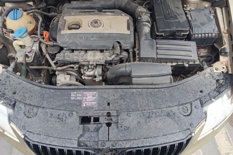Used Skoda Superb 2012 1.8TSI Automatic Elegant Edition Engine Bay