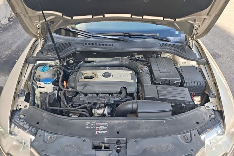 Used Skoda Superb 2012 1.8TSI Automatic Elegant Edition Engine Bay