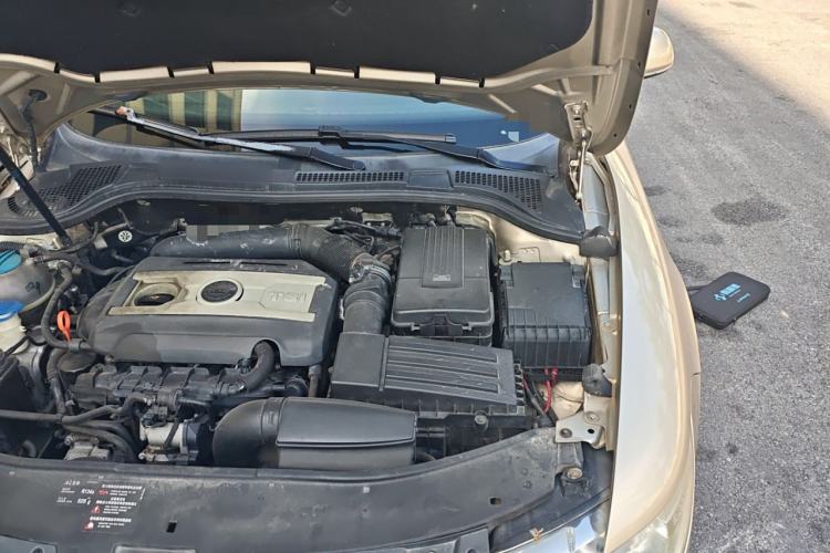 Used Skoda Superb 2012 1.8TSI Automatic Elegant Edition Engine Bay Left