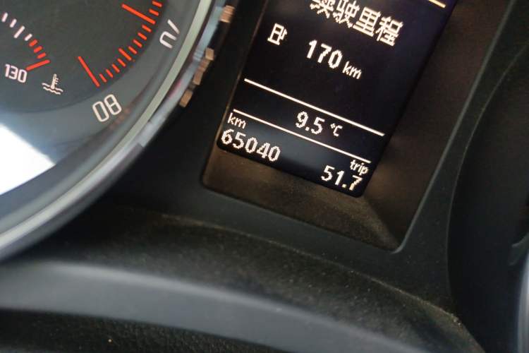 Used Skoda Superb 2012 1.8TSI Automatic Elegant Edition Odometer Close Up